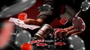 p77 slot live casino table with multiple player seats